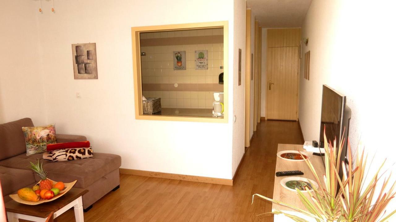 Holiday Home Close To Golden Mile Playa de las Americas  Exterior photo